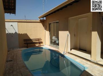 Casa · 310m² · 3 Quartos · 4 Vagas · Casa em otima localizacao, completa em armarios e com uma area de lazer com churrasqueira, piscina e