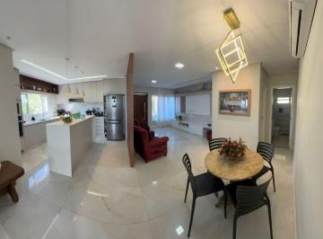 Casa de 4 quartos, Camaçari · Casa com 4 quartos e 461 m² à venda em Abrantes