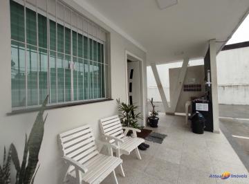 Foto 01 · Casa à Venda no Centro de Itaguaí/RJ - Oportunidade única com ponto comercial e energia solar!