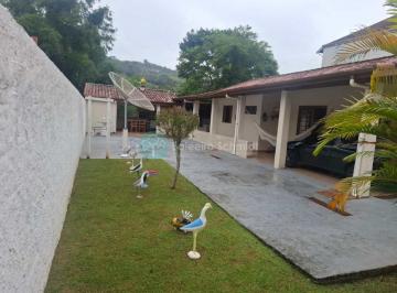 Casa de 2 quartos, Santo Antônio do Pinhal · Casa proximo ao centro OPORTUNIDADE