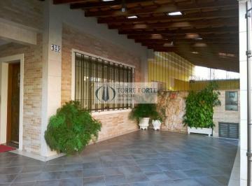 Casa · 220m² · 3 Quartos · 2 Vagas · Lindo sobrado com 3 dormitórios, 1 suite e 2 vagas