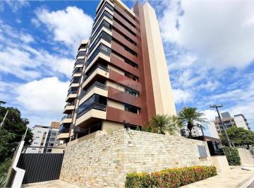 Apartamento · 151m² · 3 Quartos · 2 Vagas · Apartamento 01 por andar á venda a 400m da praia de Intermares.
