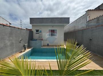 Casa · 79m² · 2 Quartos · 2 Vagas · Casa com Piscina em Peruíbe - Oportunidade Única!