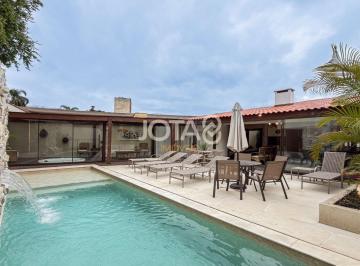 Casa · 344m² · 3 Quartos · 4 Vagas · Casa à venda - em Ahú