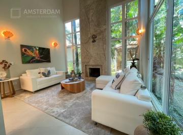 Foto 01 · Casa à venda no M21 na Riviera, 5 suítes, 434,00 m² de pura elegância e conforto que você merece.