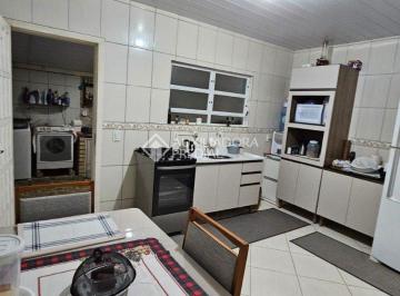 Casa · 100m² · 3 Quartos · 2 Vagas · Casa à Venda em Palhoça - Próxima à Pedra Branca