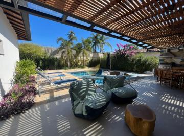 Casa · 450m² · 5 Quartos · 4 Vagas · Casa de Condominio em Itaquanduba  -  Ilhabela