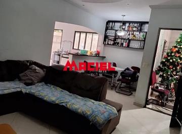 Casa · 130m² · 3 Quartos · 3 Vagas · Oportunidade!! Casa ampla com 3 dormitórios no Jardim Majestic!