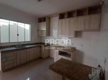 65dfa9f932fc4a35d5cedf1288d23a6710870cfb · Casa com 3 quartos para alugar - Segismundo Pereira - Uberlândia/MG
