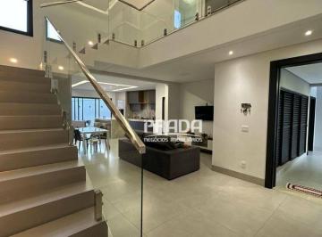 f09b1a50f90d4071c5befbbad47add6902aeb18a · Casa à venda com 3 suítes no Condomínio Raros - Grand Ville - Uberlândia / MG .