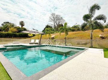 d183db240d91de27b4be24b9c4b96c828113f3bf · Casa à venda no Condomínio Monte Belo em Salto/SP