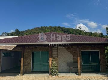 Casa · 250m² · 3 Quartos · 1 Vaga · Casa à venda no Bairro São Pedro em Guabiruba/SC