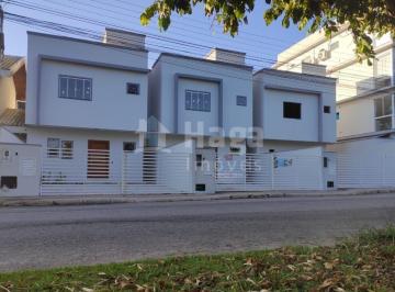 Casa · 87m² · 3 Quartos · 1 Vaga · Sobrado à venda no bairro Suza Cruz em Brusque/SC
