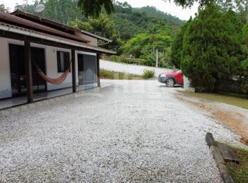 Casa · 142m² · 3 Quartos · 2 Vagas · Casa em sítio/chácara à venda no bairro Tomaz Coelho em Brusque/SC