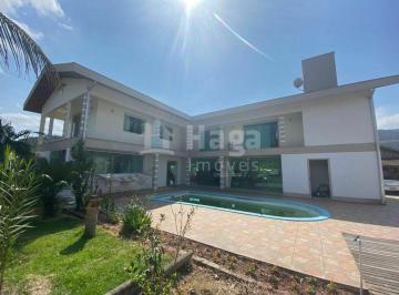 Casa · 960m² · 6 Quartos · 3 Vagas · Casa com galpão à venda em Guabiruba/SC