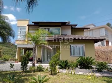 Casa · 150m² · 3 Quartos · 2 Vagas · Casa semi mobiliada no bairro Indaiá em Nova Trento/SC