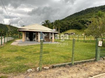 Rural · 680m² · 3 Quartos · Chácara à venda em Condomínio Fechado em Tijucas/SC
