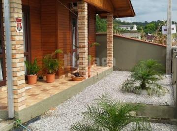 Casa · 165m² · 2 Quartos · 3 Vagas · Casa à venda em Guabiruba/SC