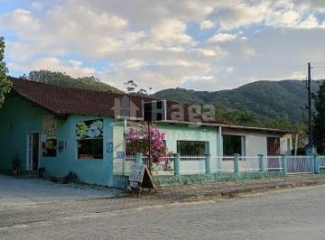 Casa · 320m² · 3 Quartos · Casa no Bairro Planície Alta em Guabiruba/SC