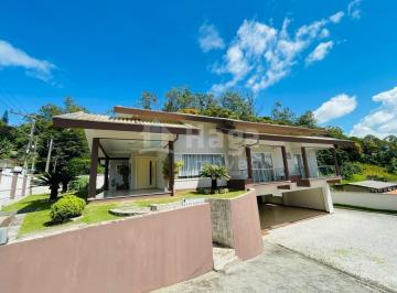 Casa · 400m² · 3 Quartos · 6 Vagas · Casa Alto Padrão à Venda em Brusque - SC