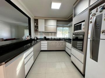 Casa · 211m² · 7 Quartos · 2 Vagas · Casa no Bairro Gravatá em Navegantes/SC