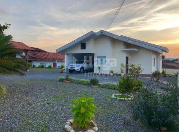 Casa · 130m² · 3 Quartos · 1 Vaga · Casa à venda no bairro Santa Terezinha em Brusque/SC
