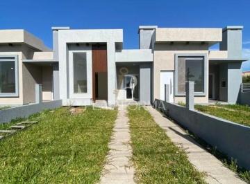 Casa de 2 quartos, Tramandaí · Casa Nova com Suíte e Pé-Direito Alto – Zona Nova, Tramandaí
