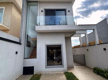 Casa en Venda de 3 quartos Chácara do Solar III · Casa à venda com 3 quartos em Condomínio em Santana de Parnaíba