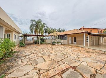 Casa · 412m² · 4 Quartos · Condomínio Quintas do Sol - Quadra 2 - Terreno amplo com duas casas à venda, com área de lazer, Jard