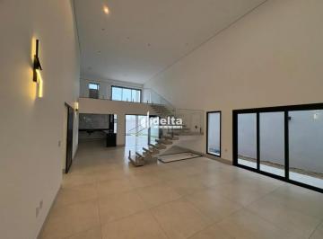 Casa · 450m² · 3 Quartos · 4 Vagas · Casa em condomínio com 3 suítes disponível para venda no bairro Granja Marileusa em Uberlândia - MG.