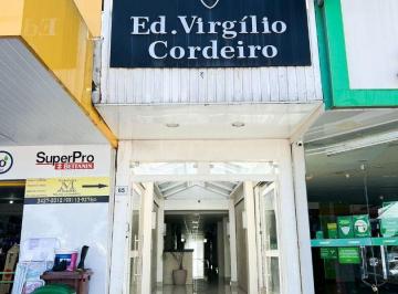 Comercial · 18m² · Lojas em galeria frente comercial do Jardim Botânico, 61-99463-5151