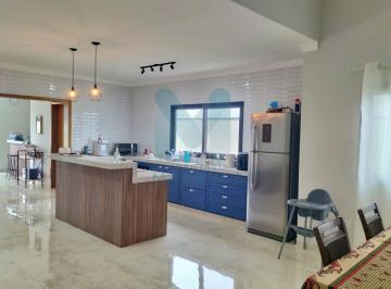 Casa · 540m² · 3 Quartos · 4 Vagas · Casa em Vila Santos, Caçapava/SP de 540m² 3 quartos à venda por R$ 1.300.000,00