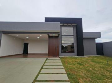 Casa de 3 quartos, Brasília · Condomínio Mini Chácaras do Lago Sul 3 suítes
