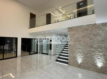 Casa · 375m² · 5 Quartos · 3 Vagas · Casa em condomínio à venda, 5 quartos, 5 suítes, 3 vagas, Morada da Colina - Uberlândia/MG