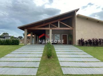 Casa · 300m² · 4 Quartos · 4 Vagas · Casa de condomínio em  Pardinho - Ninho Verde II - Pardinho/SP