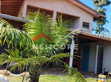 Casa · 200m² · 3 Quartos · 6 Vagas · Casa de Vila em  Estrada Municipal José Francisco Figueira - Barreiro - Taubaté/SP