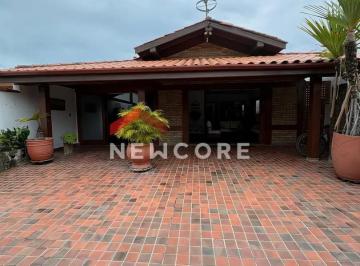 Casa · 300m² · 5 Quartos · 2 Vagas · Casa em Rua Rio Claro - Perequê Açu - Ubatuba/SP