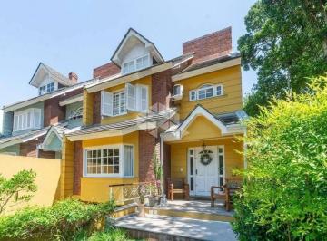 Casa · 250m² · 3 Quartos · 2 Vagas · Casa com 3 dormitórios no bairro Assunção em Porto Alegre