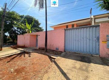 Casa · 360m² · 4 Quartos · 2 Vagas · Sobrado à venda no bairro Jardim América - Goiânia/GO