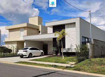 Casa · 195m² · 3 Quartos · 4 Vagas · Jardins Nápoles - Casa à venda no bairro Jardins Nápoles - Senador Canedo/GO
