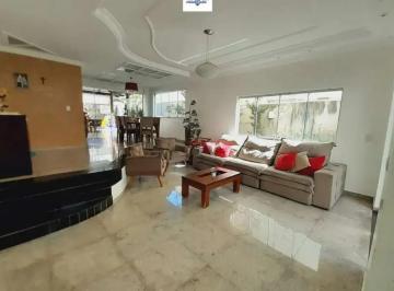 Casa · 290m² · 4 Quartos · 5 Vagas · Jardins Madri - Casa à venda no bairro Jardins Madri - Goiânia/GO