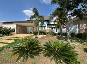 Casa de 3 quartos, Porangaba · Casa mobiliada com piscina aquecida Ninho Verde I Porangaba
