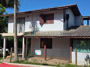 Casa · 370m² · 3 Quartos · 1 Vaga · Casa Alvenaria á Venda no Bairro Ambrósio-Garopaba/SC