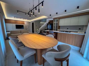 3f28ca2ab5106c168f7a3c0bad98bf152b185fad · Casa com 3 dormitórios à venda, 178 m² por R$ 1.488.000,00 - Santo Inácio - Curitiba/PR