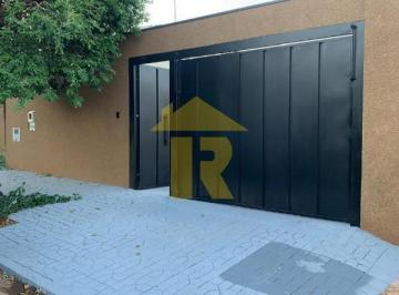 Foto 01 · Imperdível casa à venda em São José do Rio Preto-SP, 2 quartos, 2 suítes, 4 vagas de garagem!