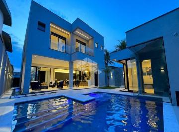 Casa · 490m² · 5 Quartos · 4 Vagas · Casa de luxo a venda no Guarujá - SP - Casa ao lado da praia - 5 suítes - 490,00m²