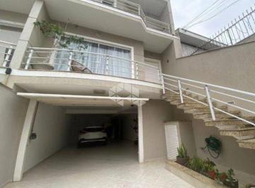 Casa · 305m² · 3 Quartos · 5 Vagas · Lindo Sobrado, 3 suítes, varanda gourmet, 305 m² a 5 minutos da estação Parada Inglesa
