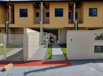 Casa · 100m² · 2 Quartos · 2 Vagas · CASA SOBRADO COM 2 DORMITÓRIOS SENDO 2 SUÍTES EM SÃO JOSÉ SC, BAIRRO FORQUILHAS À VENDA
