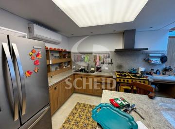 Casa · 404m² · 4 Quartos · 4 Vagas · Casa Imponente na Chácara Monte Alegre com Jardim e 4 Suites