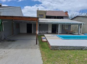 Casa · 100m² · 3 Quartos · Casa com piscina em Imbé